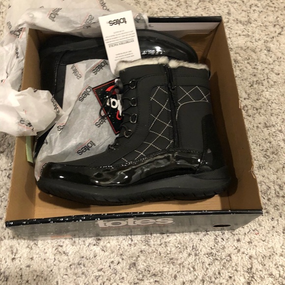 totes women boots